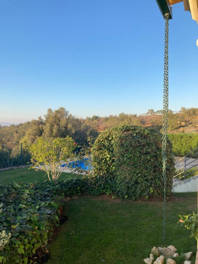 Villa Tranberg Suites Ferreiras Exterior photo